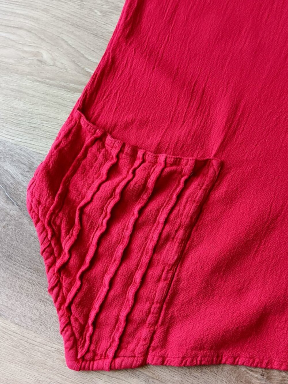 Oh My Gauze 3 XXL Plus Size True Red Asymmetrical Pocket Top - Picture 5 of 10